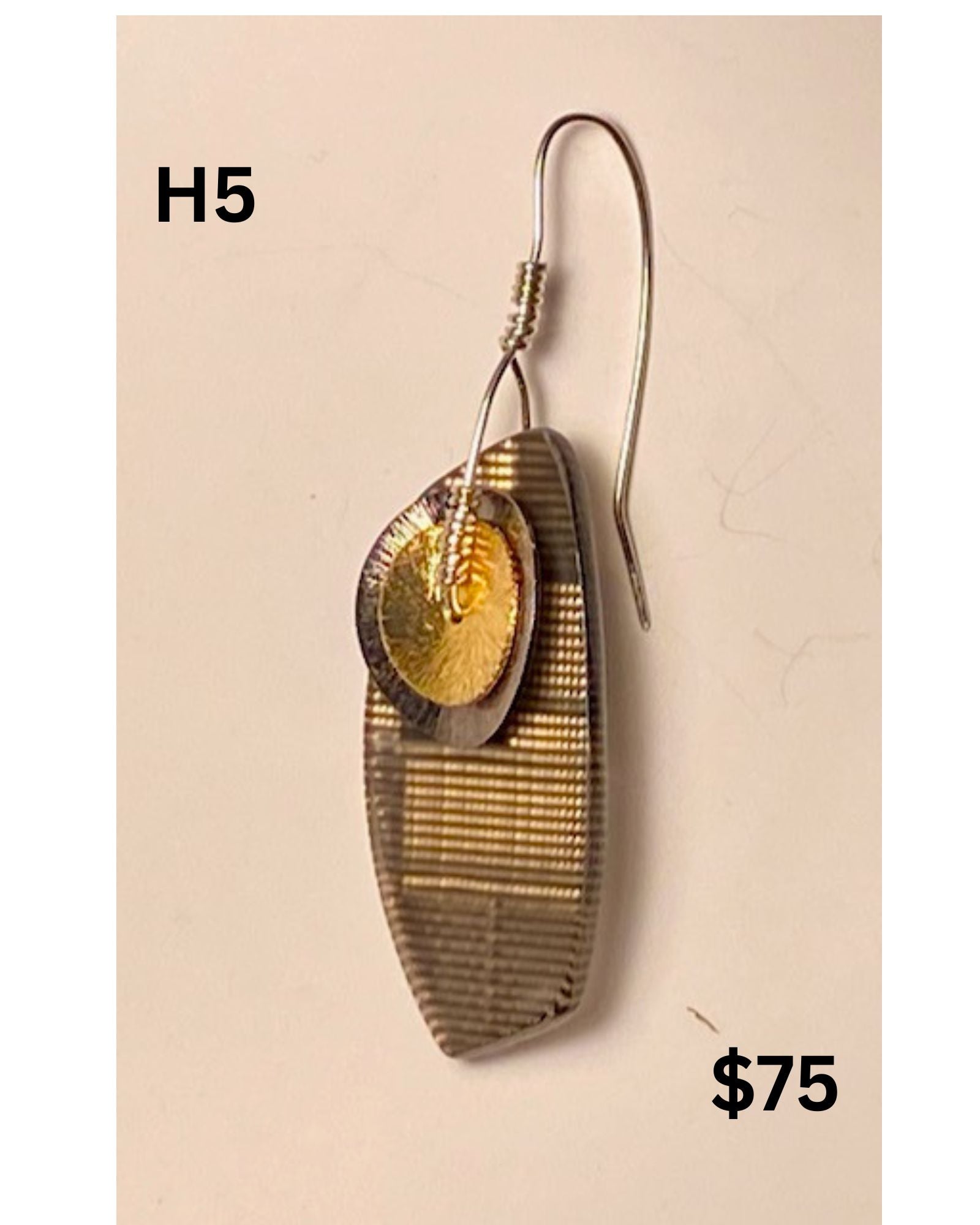 H5 - EARRING