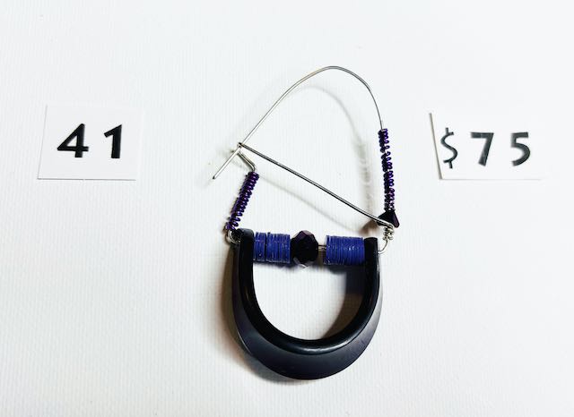 S41 - EARRING