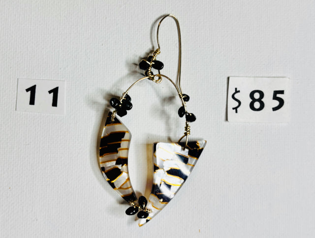 SC 11 - Dangle EARRING