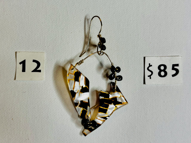 SC 12 - Dangle EARRING