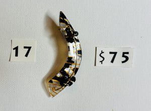 SC 17 - Crescent EARRING