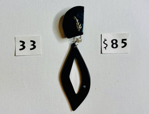SC 33 -Dangle EARRING
