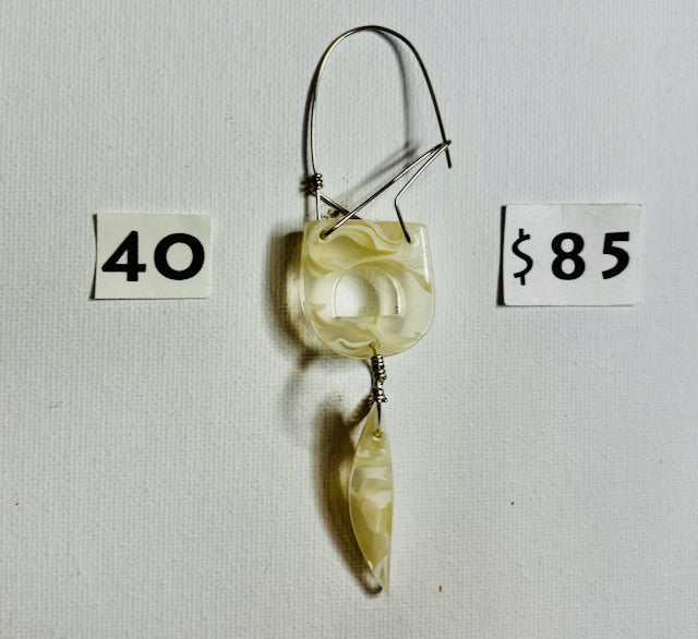 SC 40 -Dangle Hoop EARRING