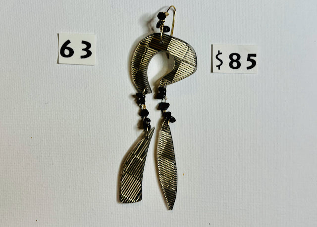 SC 63 -Abstract Dangle EARRING