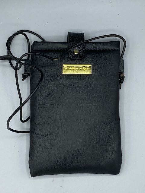 CELL PHONE POUCH - "NU GYE NYAME"