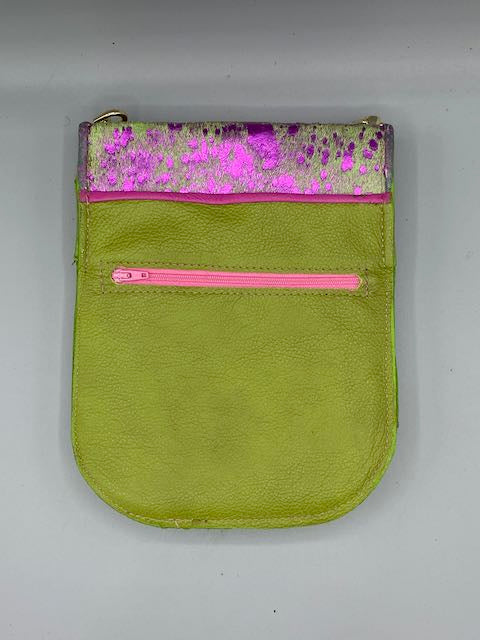 NU POUCH 2 - "Mother Afrika"